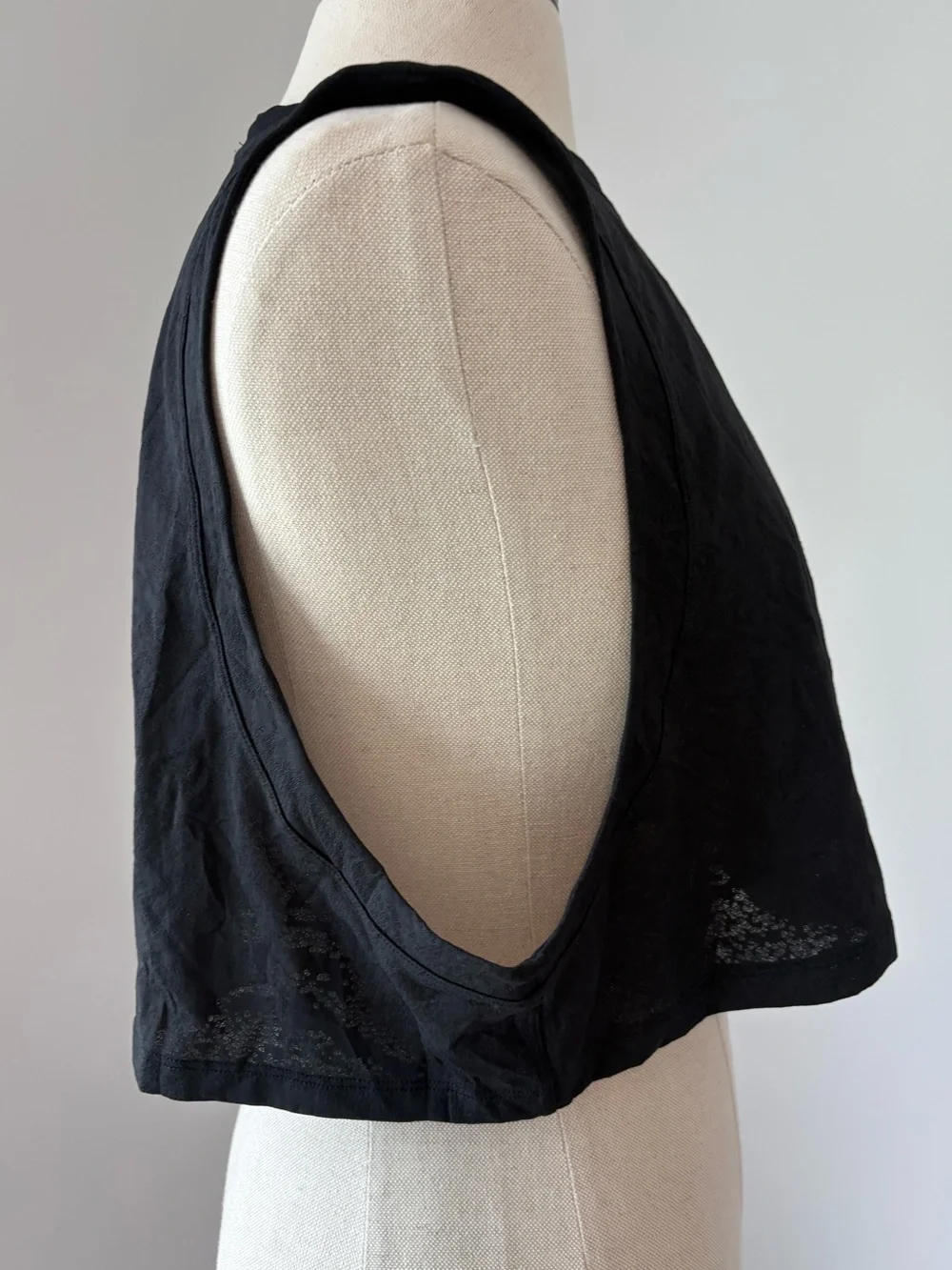 Lululemon All Yours Cropped Tank Top - Size 10 NWT